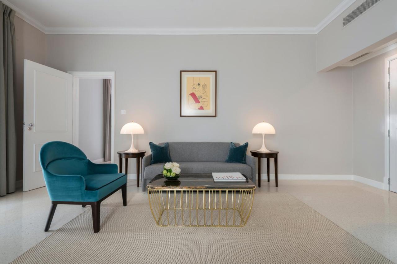 The Phoenicia Malta Floriana Exterior photo A suite at the hotel