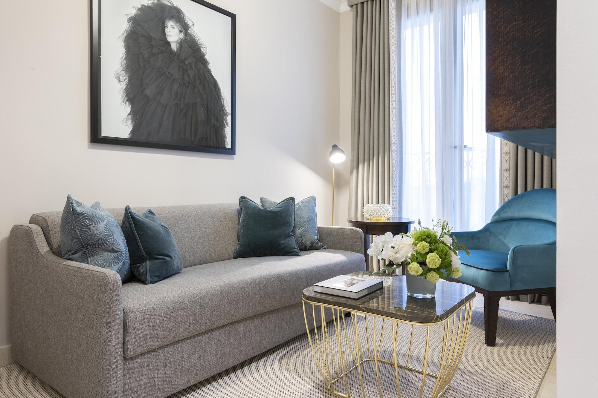 The Phoenicia Malta Floriana Exterior photo A suite at the hotel