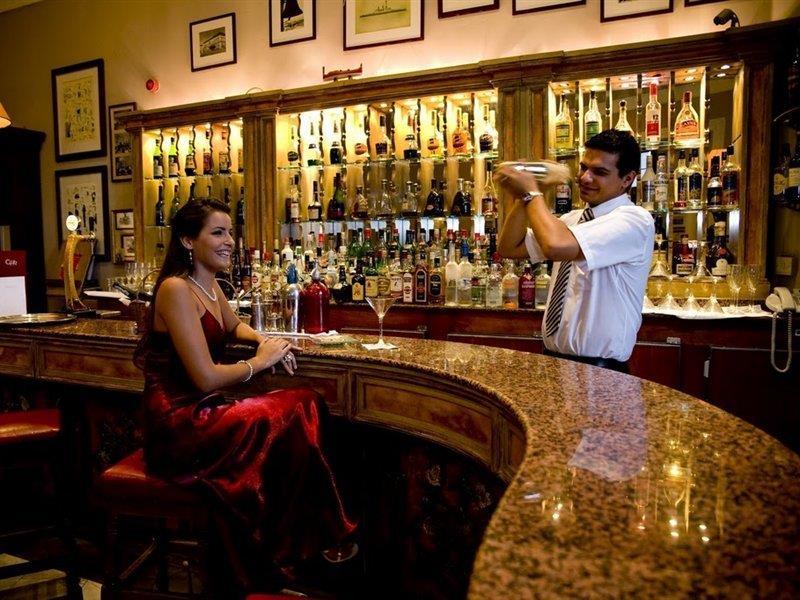 The Phoenicia Malta Floriana Exterior photo The bar at the American Bar