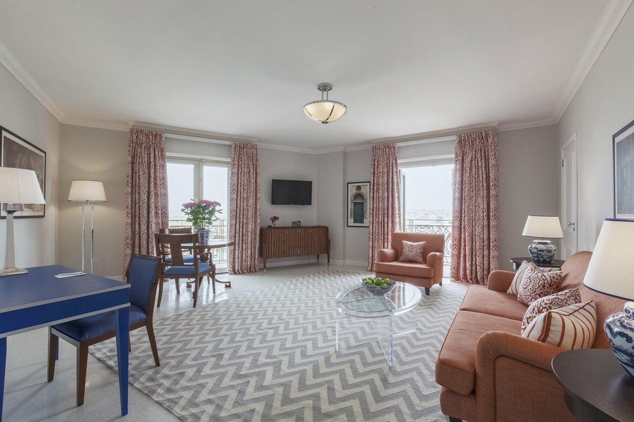 The Phoenicia Malta Floriana Exterior photo A living room